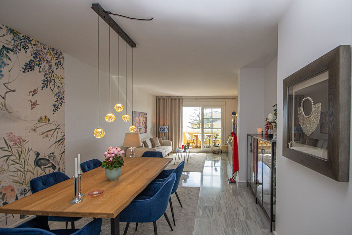 2 bedroom Apartments for sale in Cabopino – R5302867