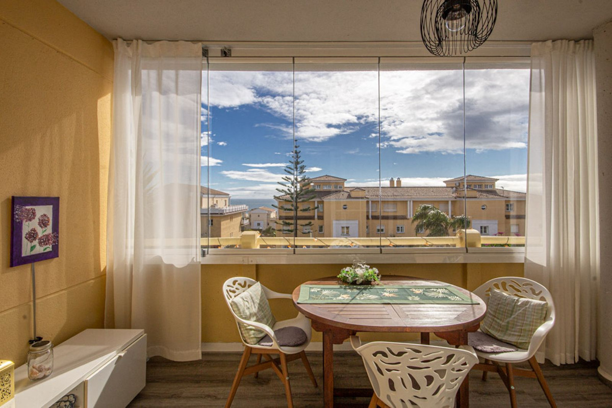 2 bedroom Apartments for sale in Cabopino – R5302867