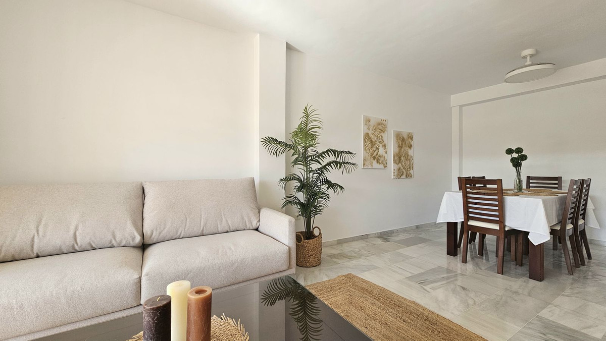 3 bedroom Apartments for sale in Riviera del Sol – R5294842