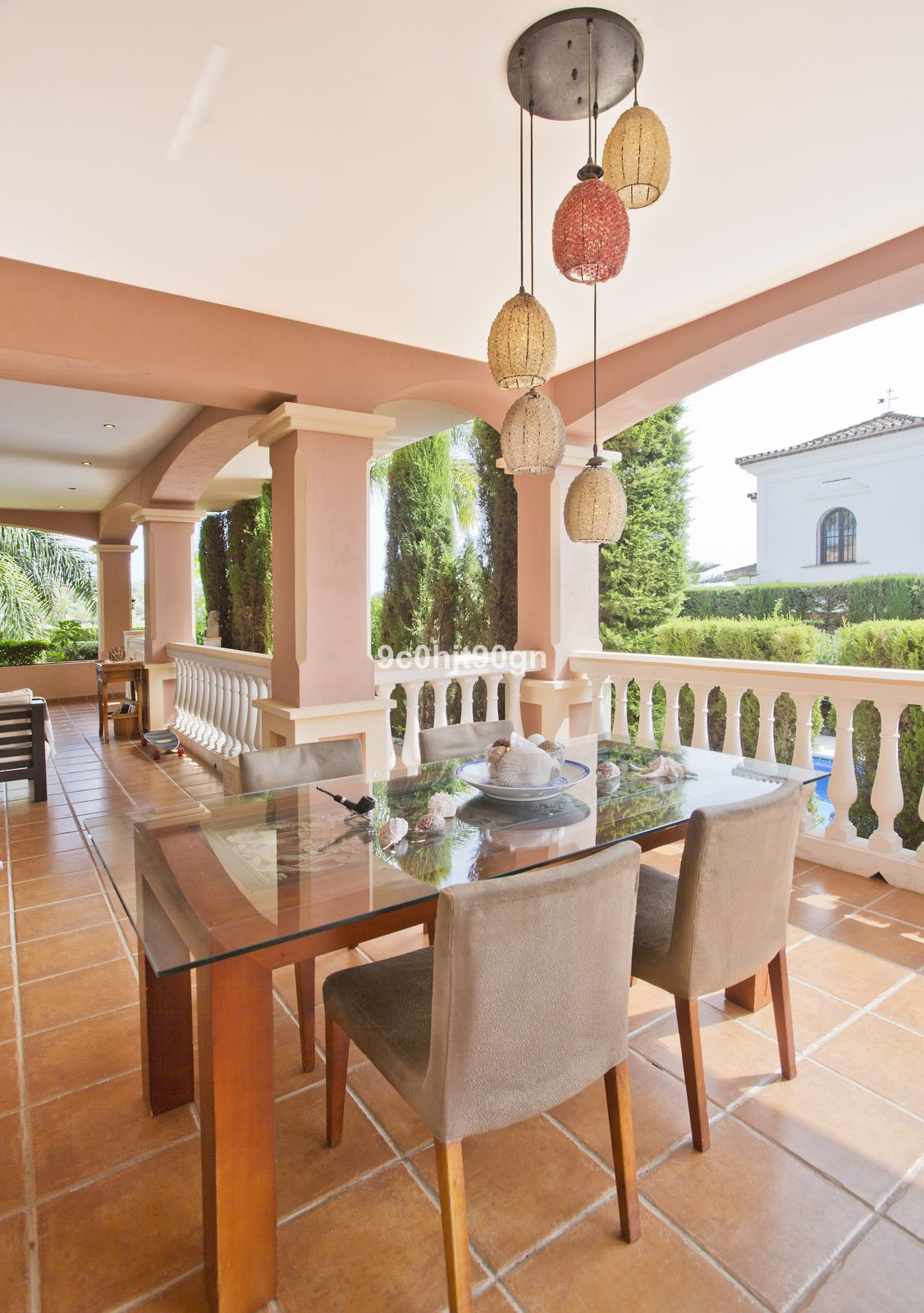 6 bedroom Villas for sale in Elviria – R5329729