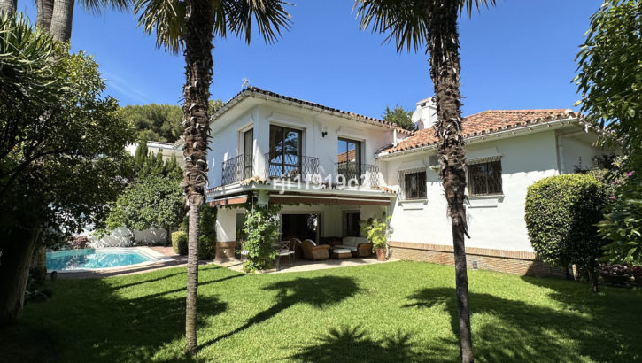 5 bedroom Villas for sale in Los Monteros – R5330077 in 
