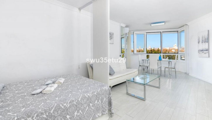 Apartments for sale in Calahonda – R5325340 in 