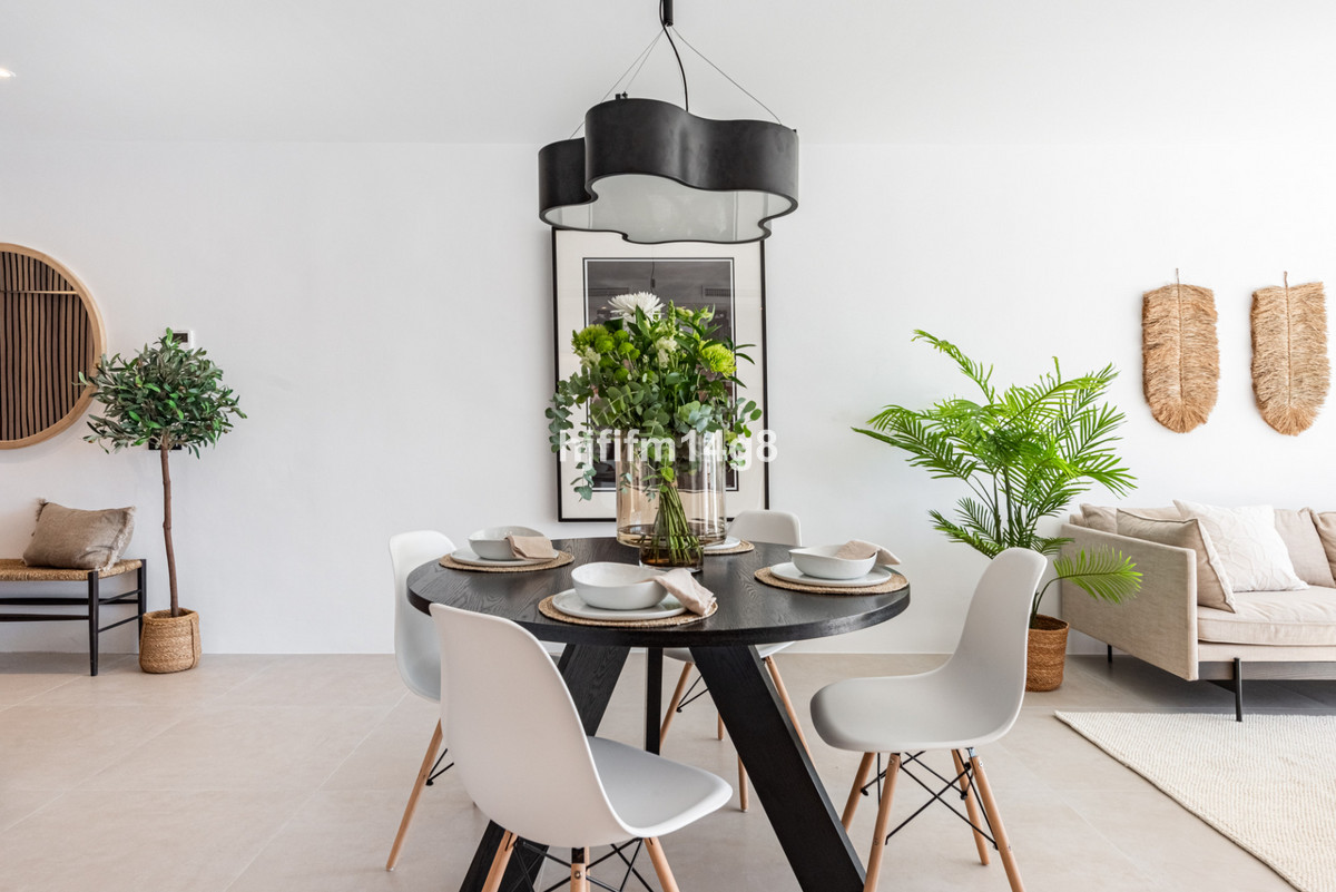 3 bedroom Apartments for sale in La Quinta – R4991398