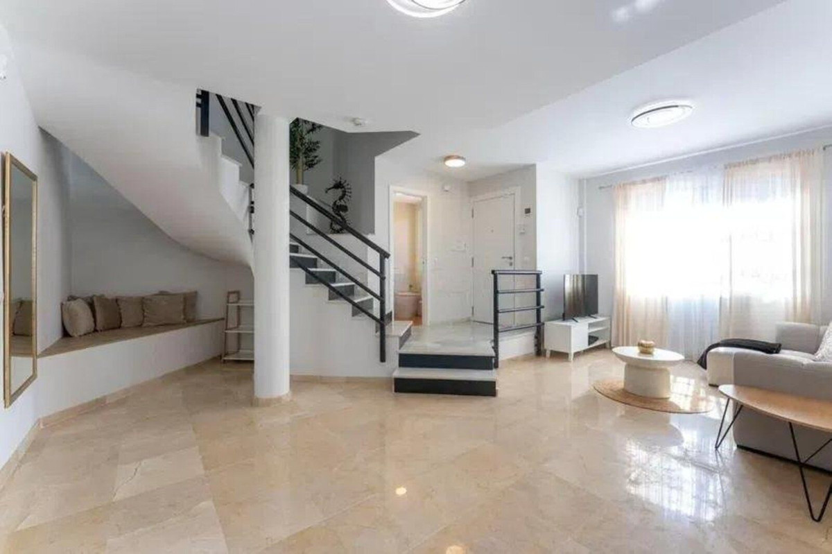 3 bedroom Townhouses for sale in Marbella – R5317318