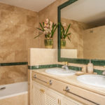 2 bedroom Apartments for sale in Elviria – R5303278