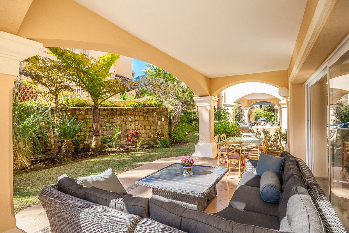 2 bedroom Apartments for sale in Elviria – R5303278