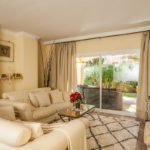 2 bedroom Apartments for sale in Elviria – R5303278