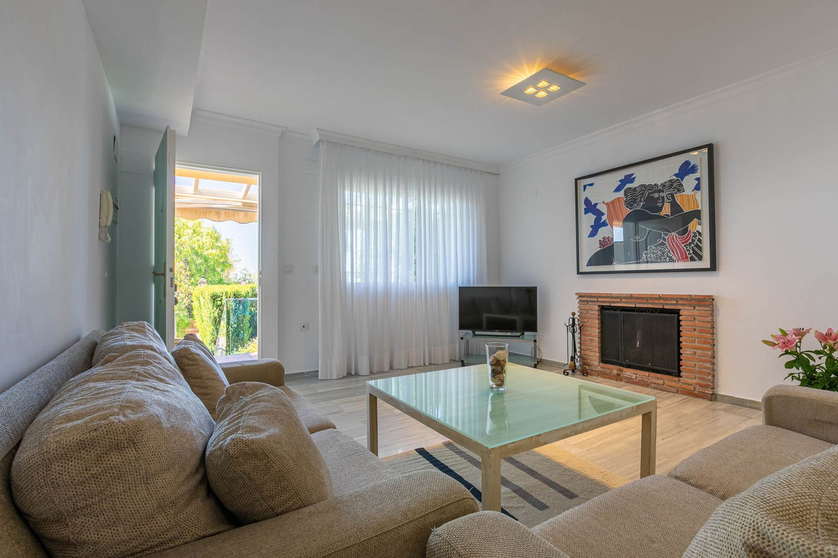 Pareados de 4 dormitorios en venta en Costabella – R4677823 Pareados de 4 dormitorios en venta en Costabella – R4677823