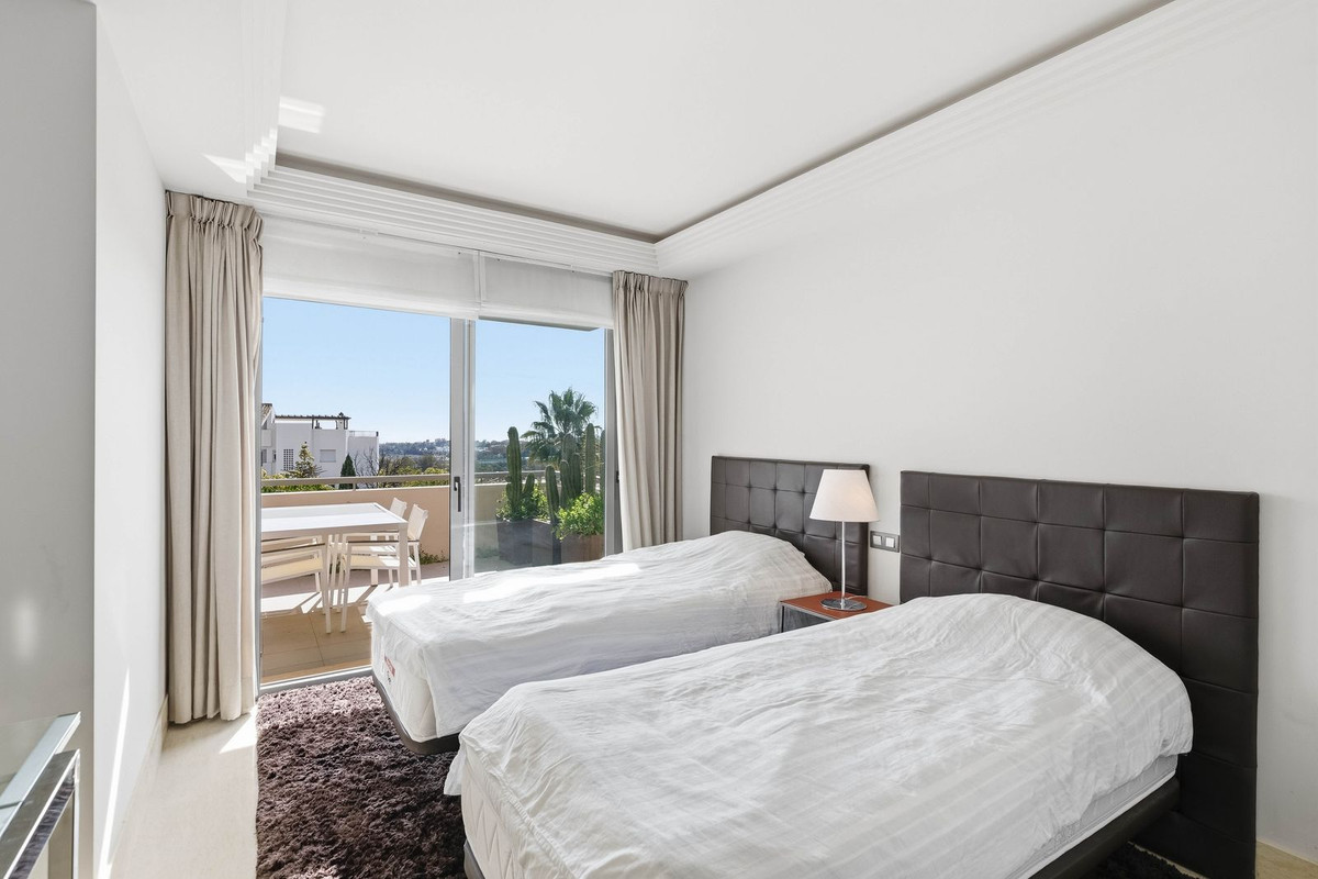 2 bedroom Apartments for sale in Los Arqueros – R5316916