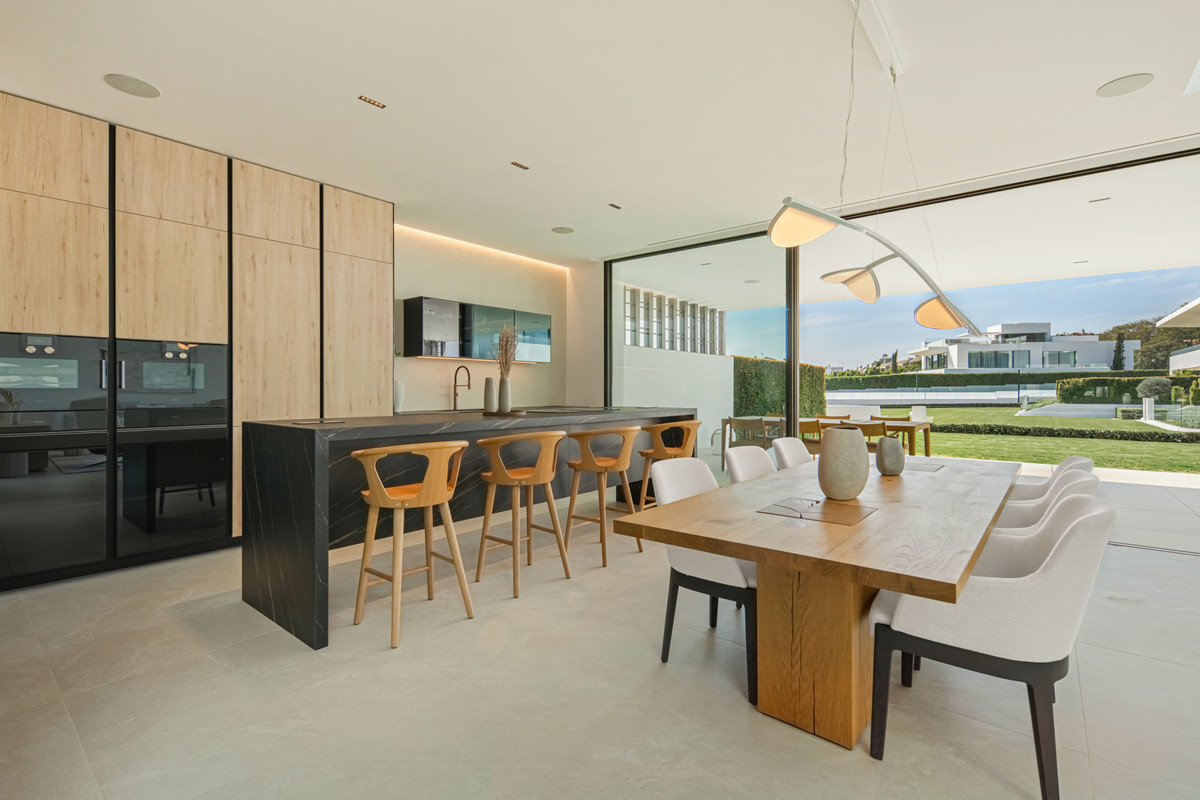 Pareados de 3 dormitorios en venta en Milla de Oro – R5330080