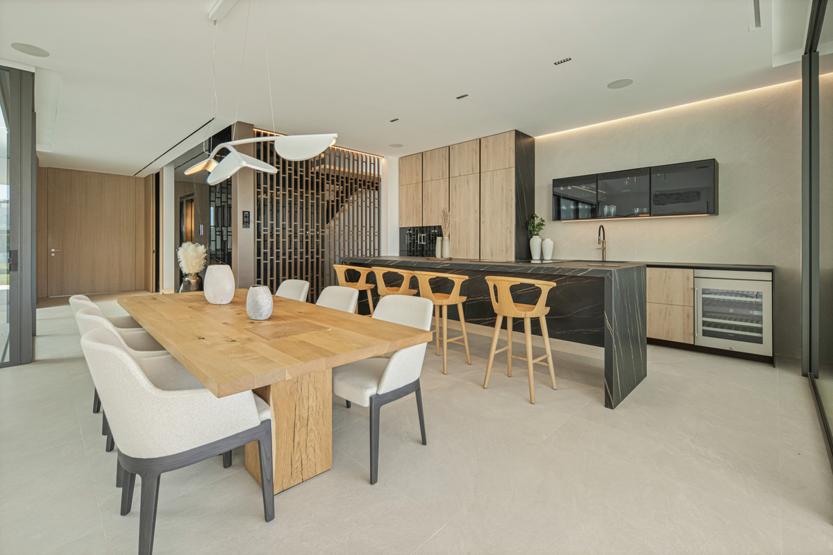 Pareados de 3 dormitorios en venta en Milla de Oro – R5330080