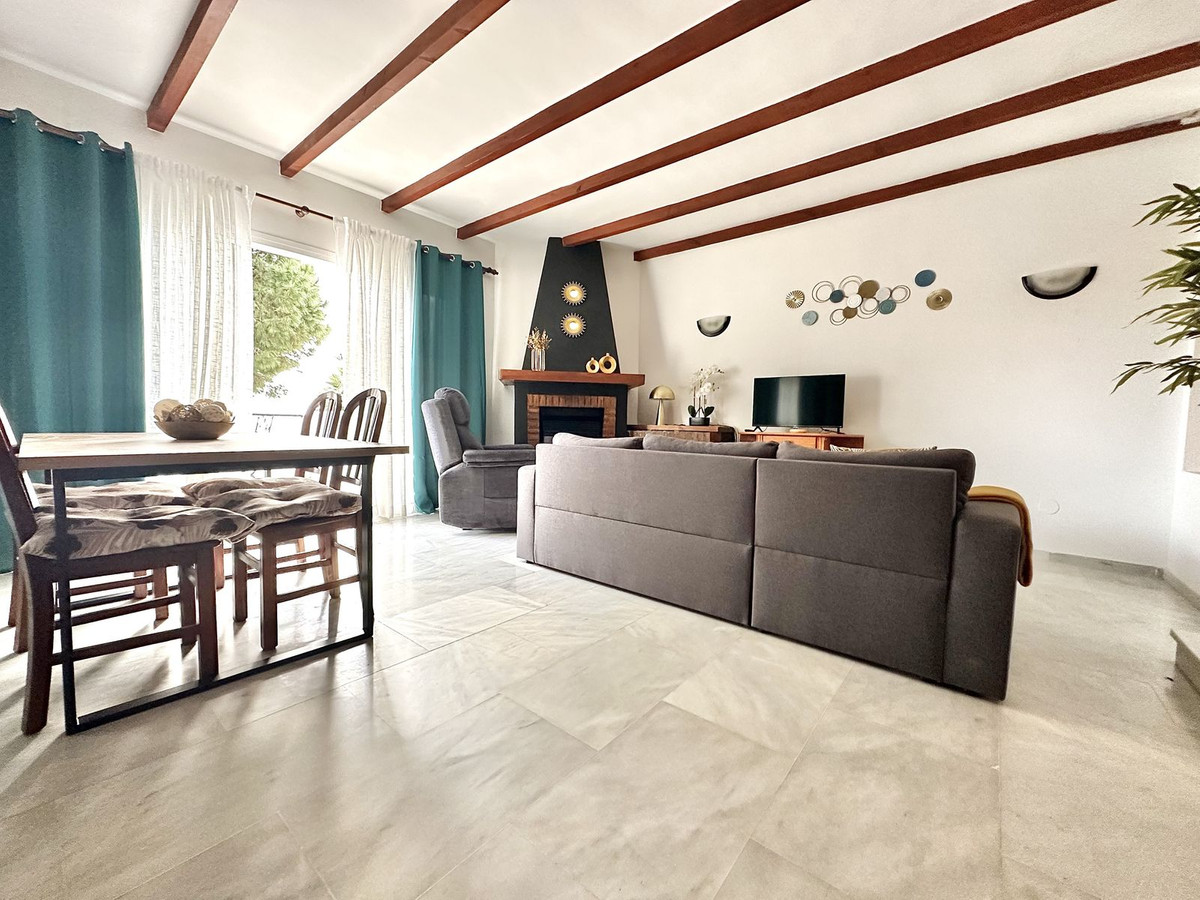 4 bedroom Townhouses for sale in Calahonda – R5291731 4 bedroom Townhouses for sale in Calahonda – R5291731