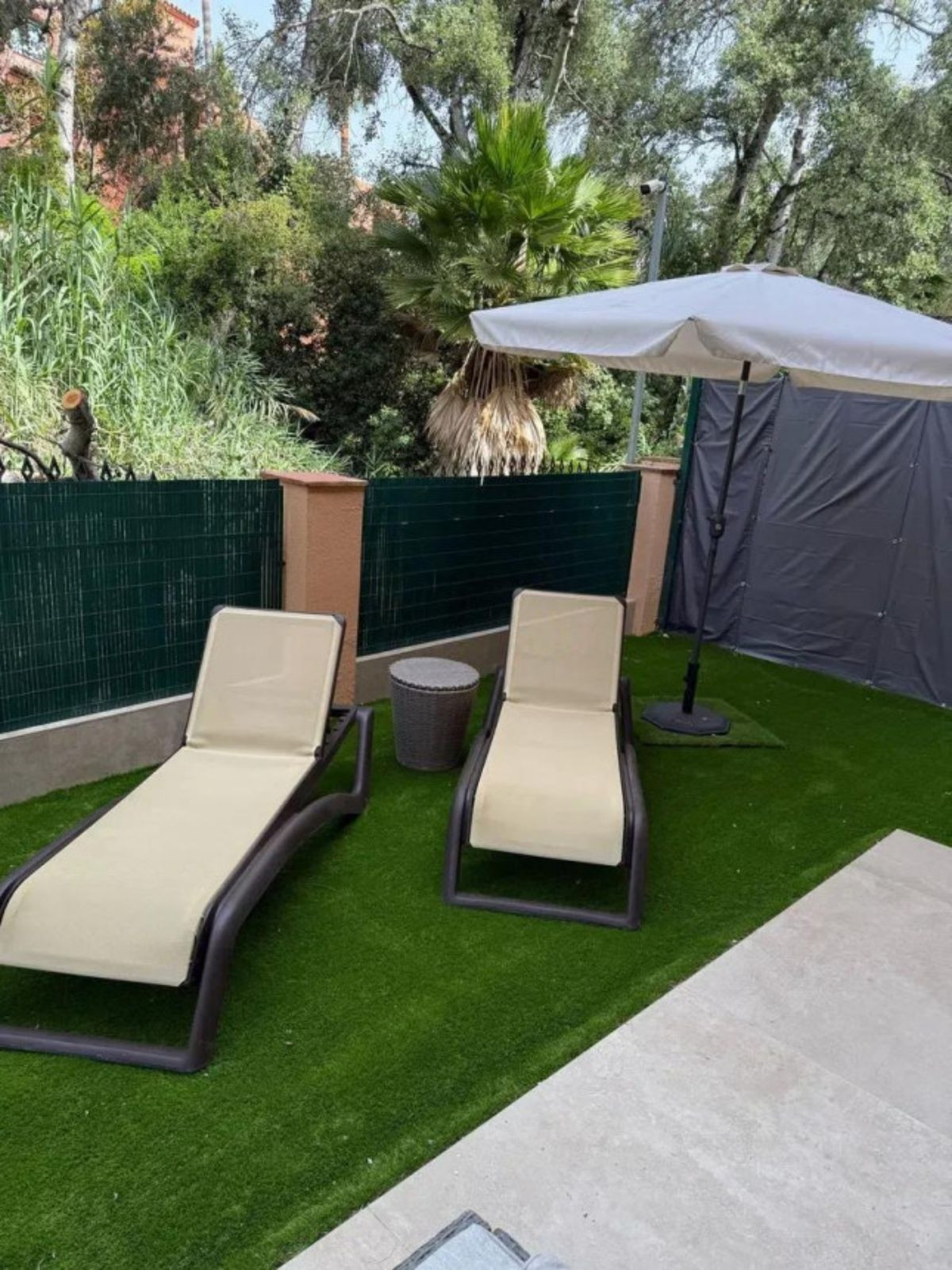 2 bedroom Apartments for sale in Las Chapas – R5292199