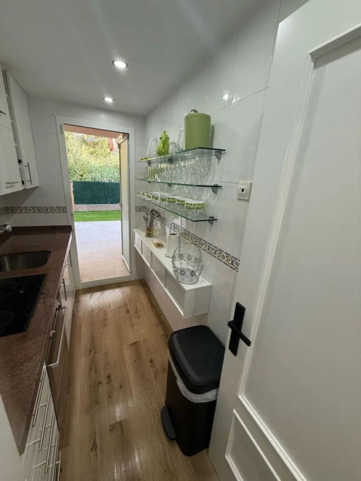 2 bedroom Apartments for sale in Las Chapas – R5292199