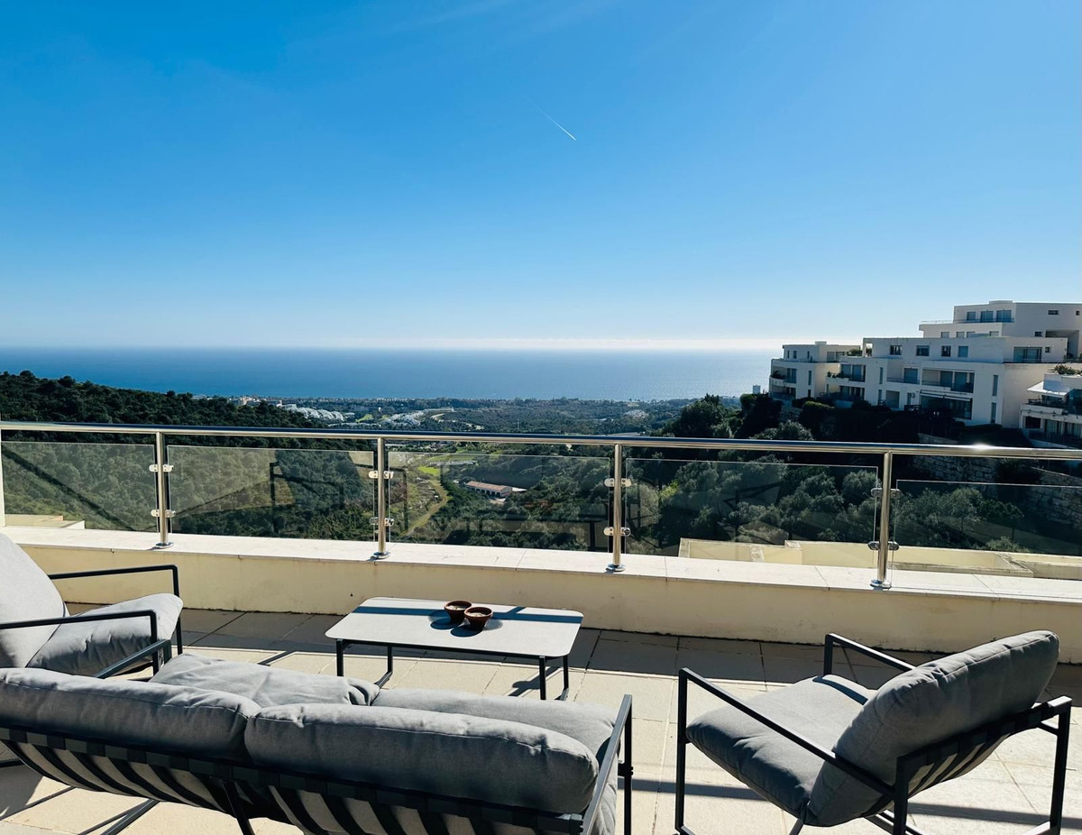 3 bedroom Penthouses for sale in Altos de los Monteros – R5318167