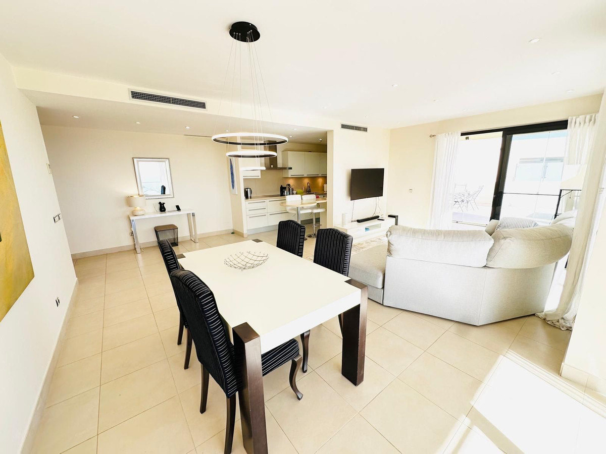 3 bedroom Penthouses for sale in Altos de los Monteros – R5318167