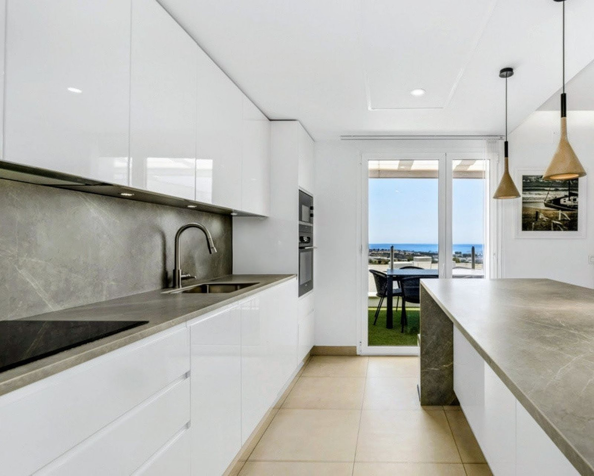 3 bedroom Penthouses for sale in Altos de los Monteros – R5259430