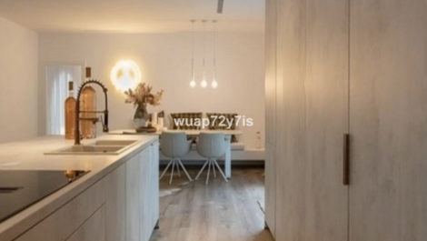 4 bedroom Villas for sale in Guadalmina Alta – R5210365