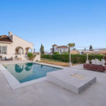 4 bedroom Villas for sale in Elviria – R5322388