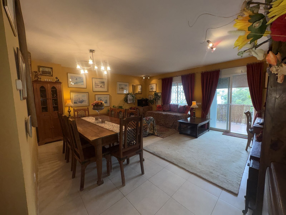 2 bedroom Apartments for sale in Riviera del Sol – R5318197