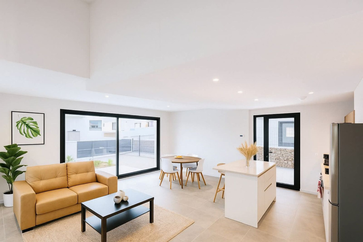 Pareados de 4 dormitorios en venta en Riviera del Sol – R5018596