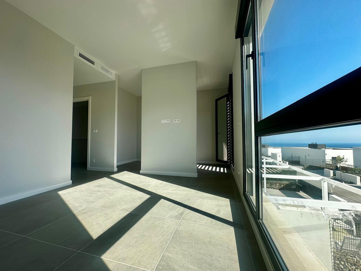 Pareados de 4 dormitorios en venta en Riviera del Sol – R5018596