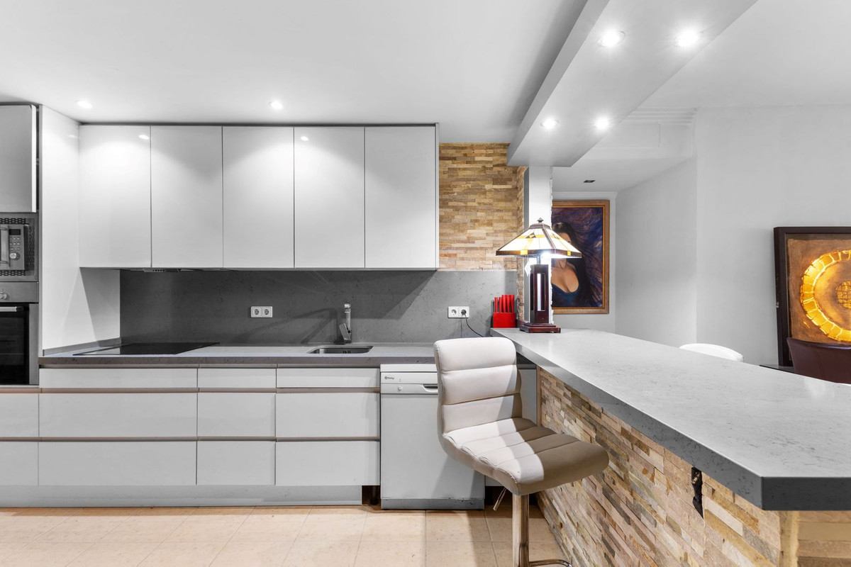 2 bedroom Apartments for sale in Guadalmina Alta – R5288629