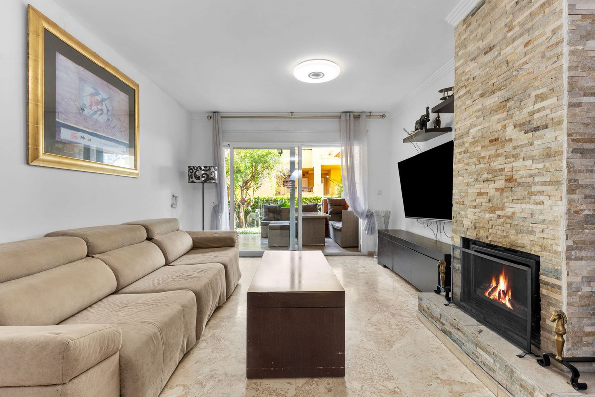 2 bedroom Apartments for sale in Guadalmina Alta – R5288629