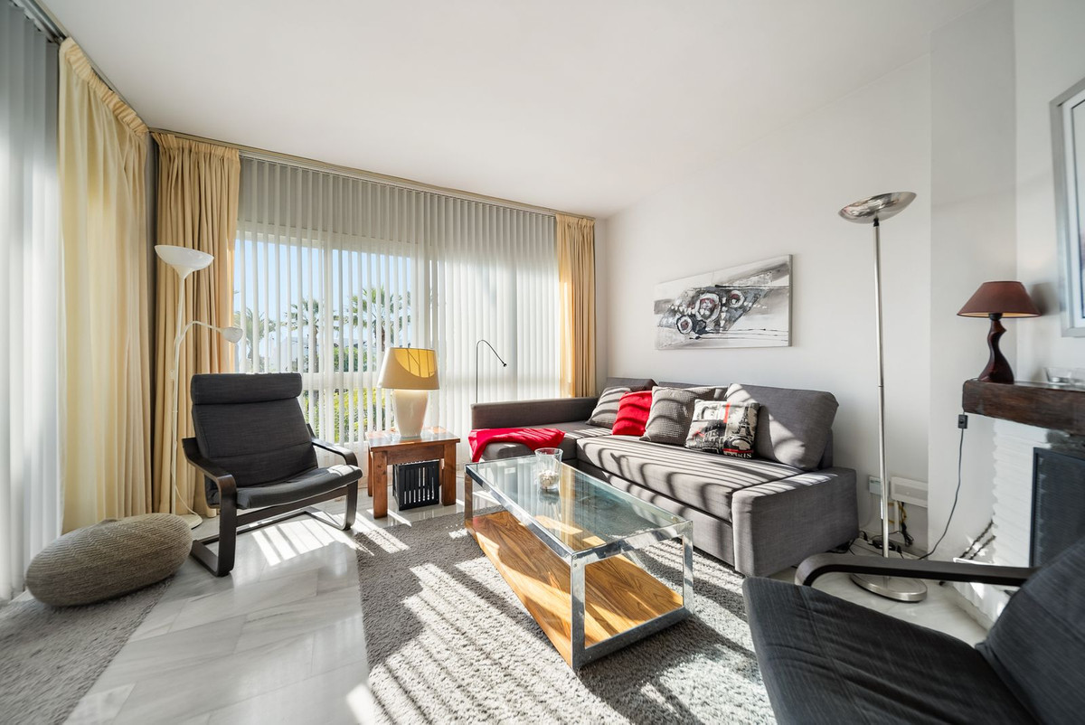 2 bedroom Apartments for sale in Calahonda – R5315764