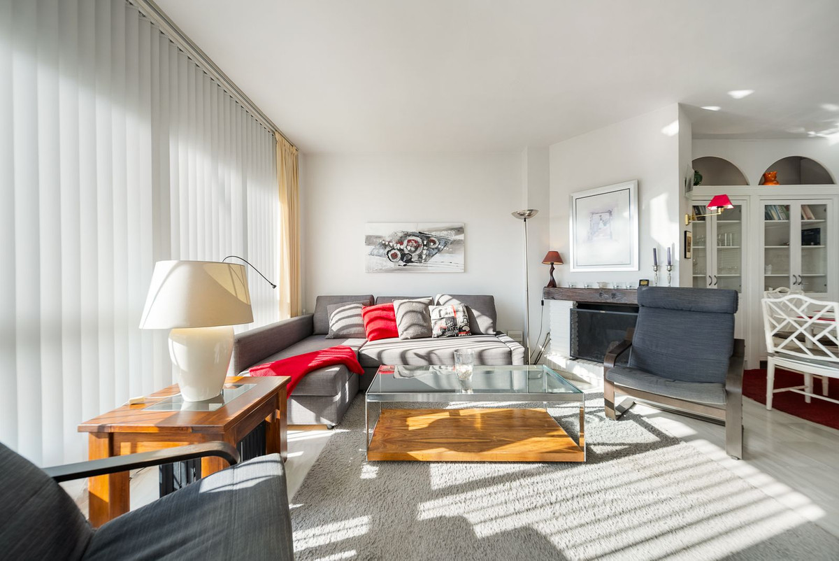 2 bedroom Apartments for sale in Calahonda – R5315764