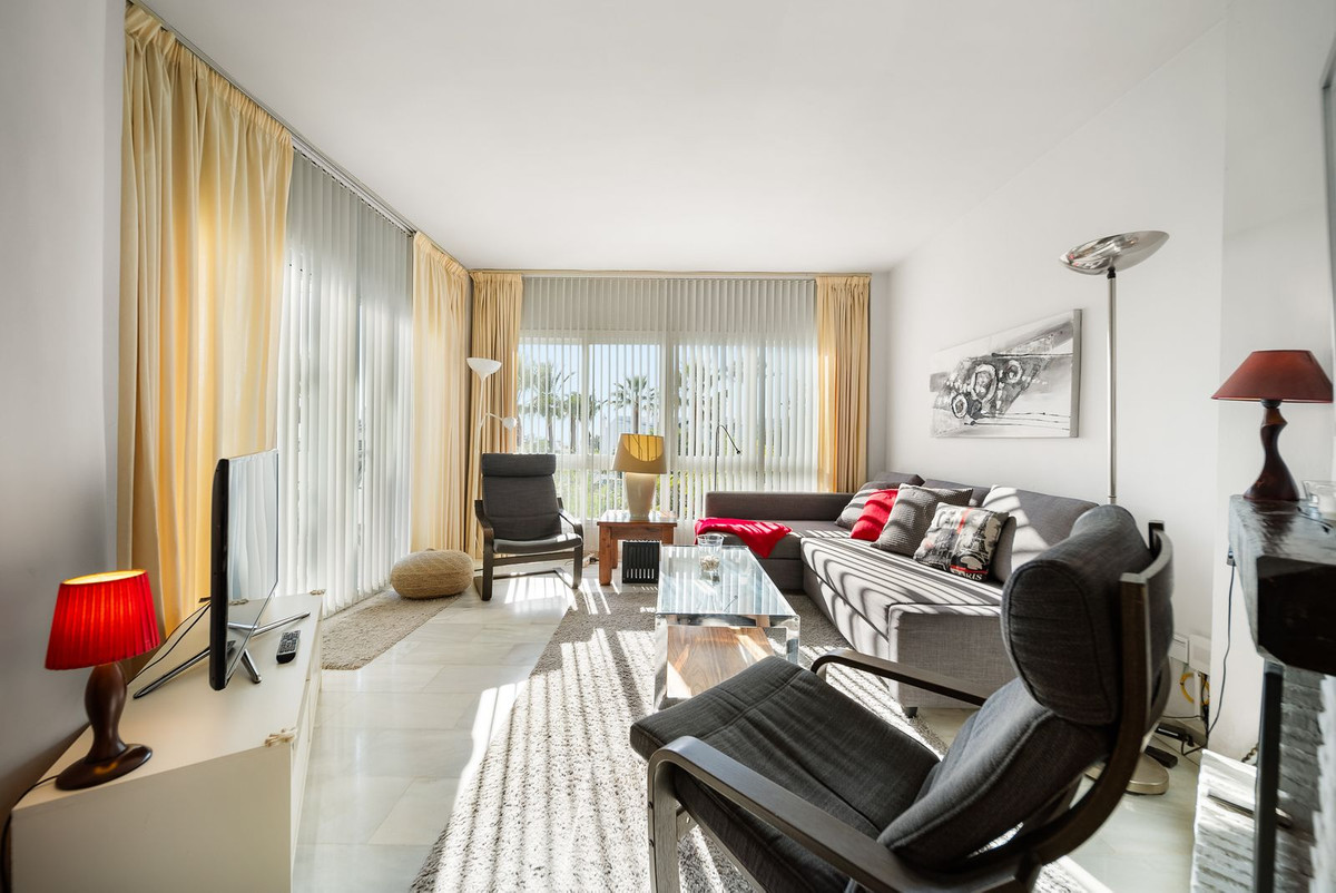 2 bedroom Apartments for sale in Calahonda – R5315764