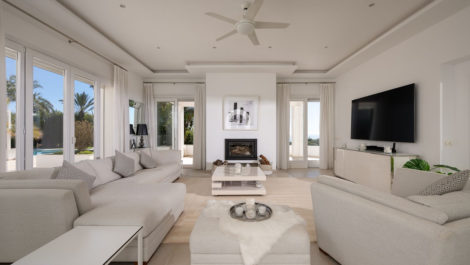 9 bedroom Villas for sale in Hacienda Las Chapas – R5308135