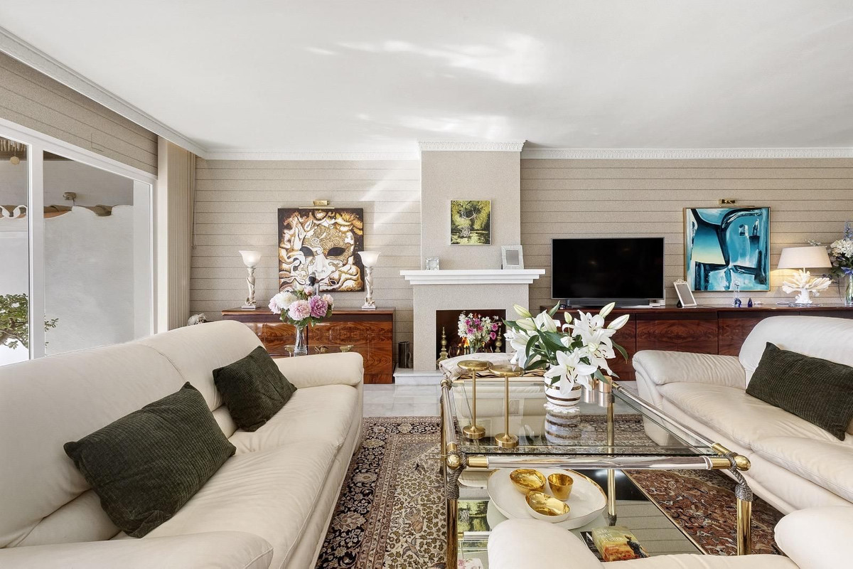 3 bedroom Apartments for sale in Nueva Milla de Oro – R5216482