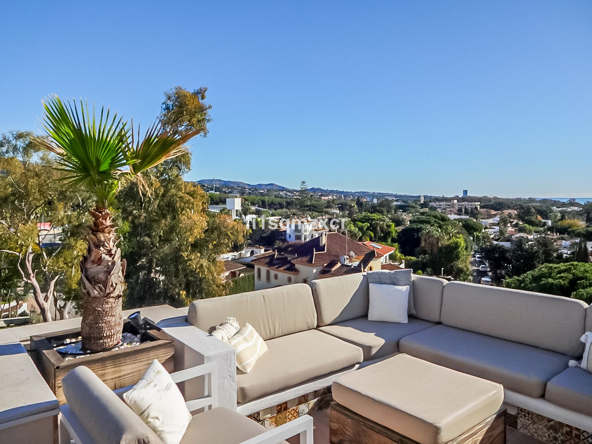 2 bedroom Apartments for sale in Costabella – R5321083