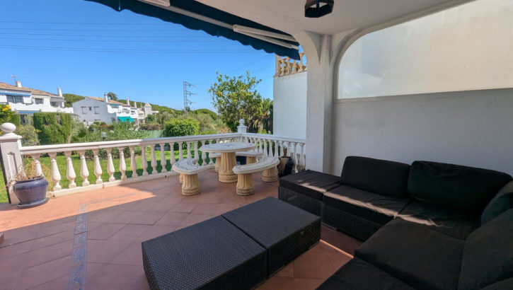 Adosados de 3 dormitorios en venta en Calahonda – R5327428 en 