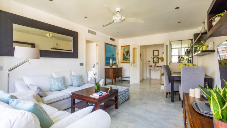 Aticos de 2 dormitorios en venta en Marbella – R5302591 en 