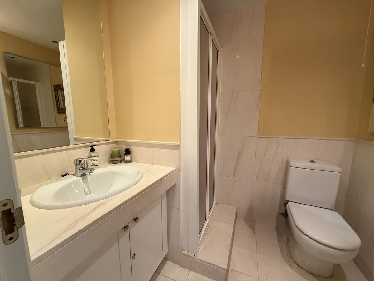 2 bedroom Apartments for sale in Calahonda – R5318833