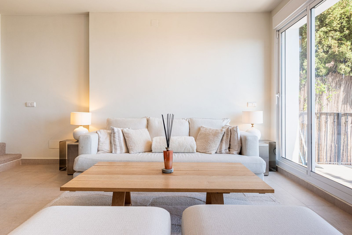 2 bedroom Townhouses for sale in Altos de los Monteros – R5343076