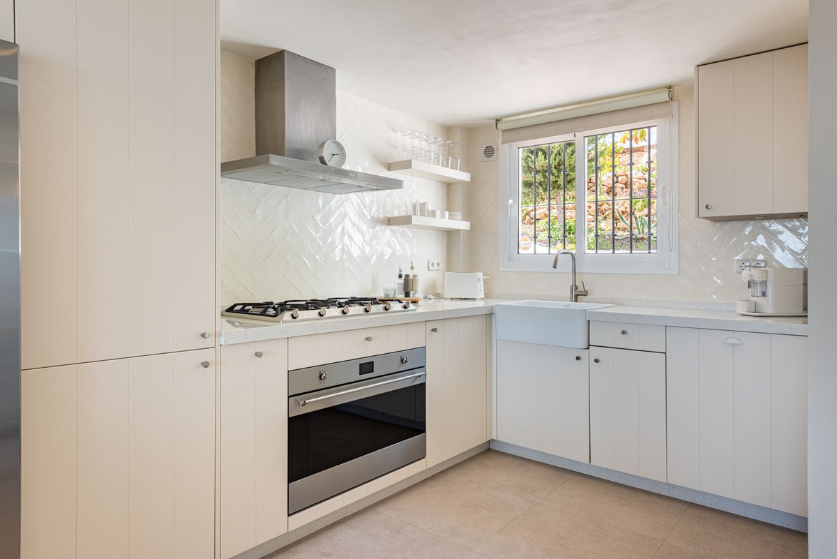 2 bedroom Townhouses for sale in Altos de los Monteros – R5343076