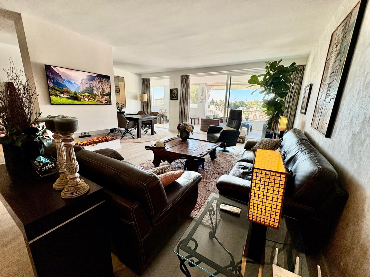 2 bedroom Apartments for sale in La Quinta – R5320198