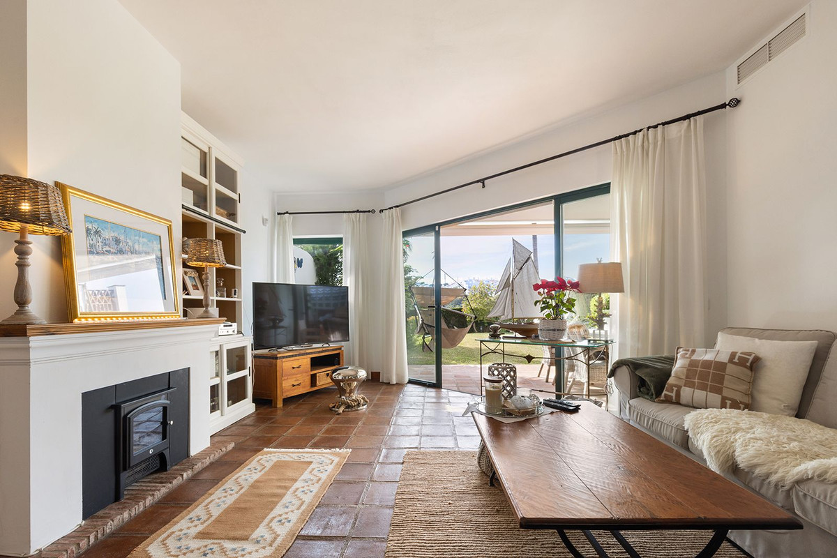 3 bedroom Semi-detached for sale in Miraflores – R5341870 3 bedroom Semi-detached for sale in Miraflores – R5341870