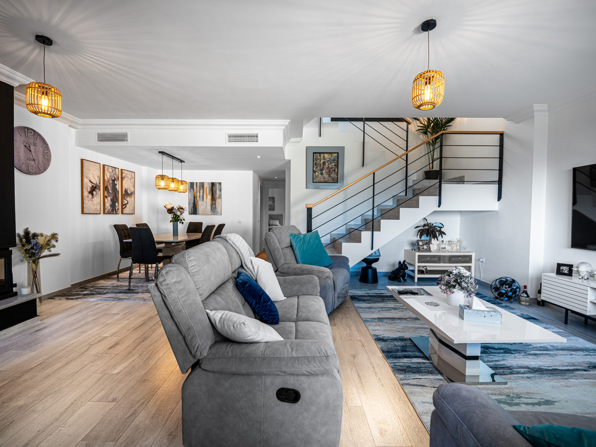 3 bedroom Townhouses for sale in Marbella – R5294245