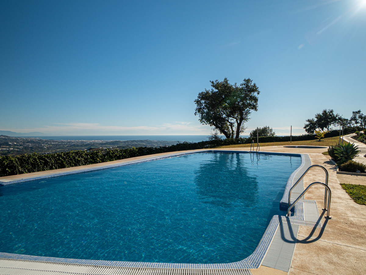 3 bedroom Townhouses for sale in Marbella – R5294245