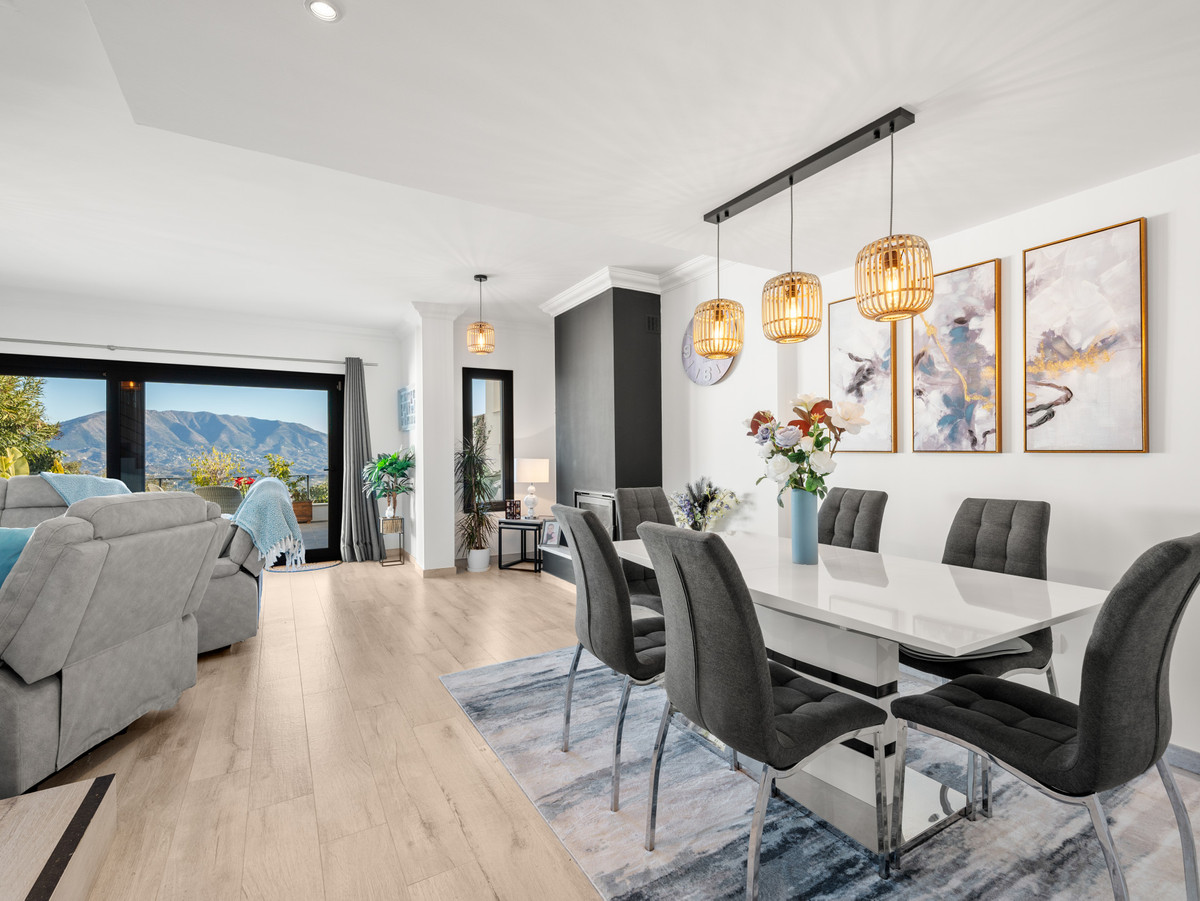 3 bedroom Townhouses for sale in Marbella – R5294245