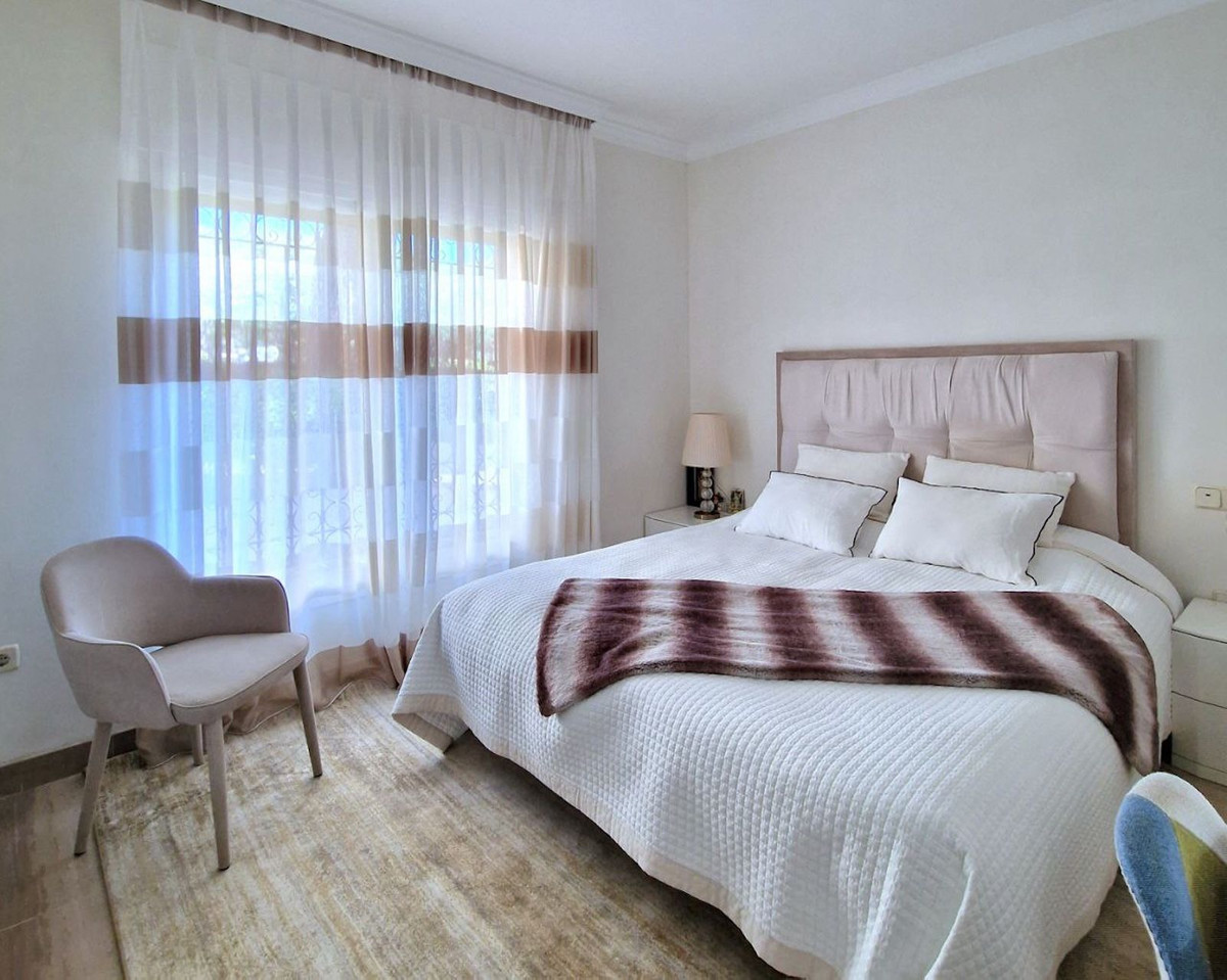 2 bedroom Apartments for sale in Elviria – R5329573