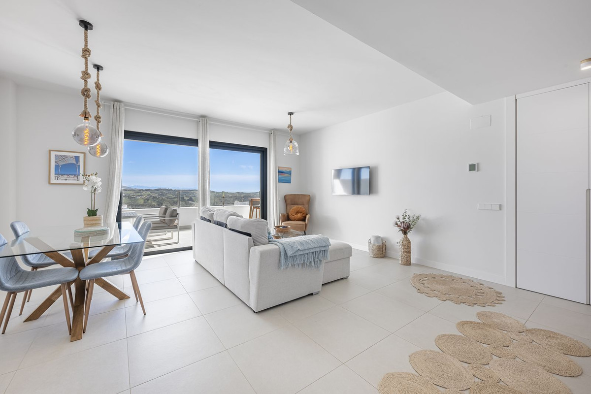 2 bedroom Apartments for sale in La Cala de Mijas – R5309245