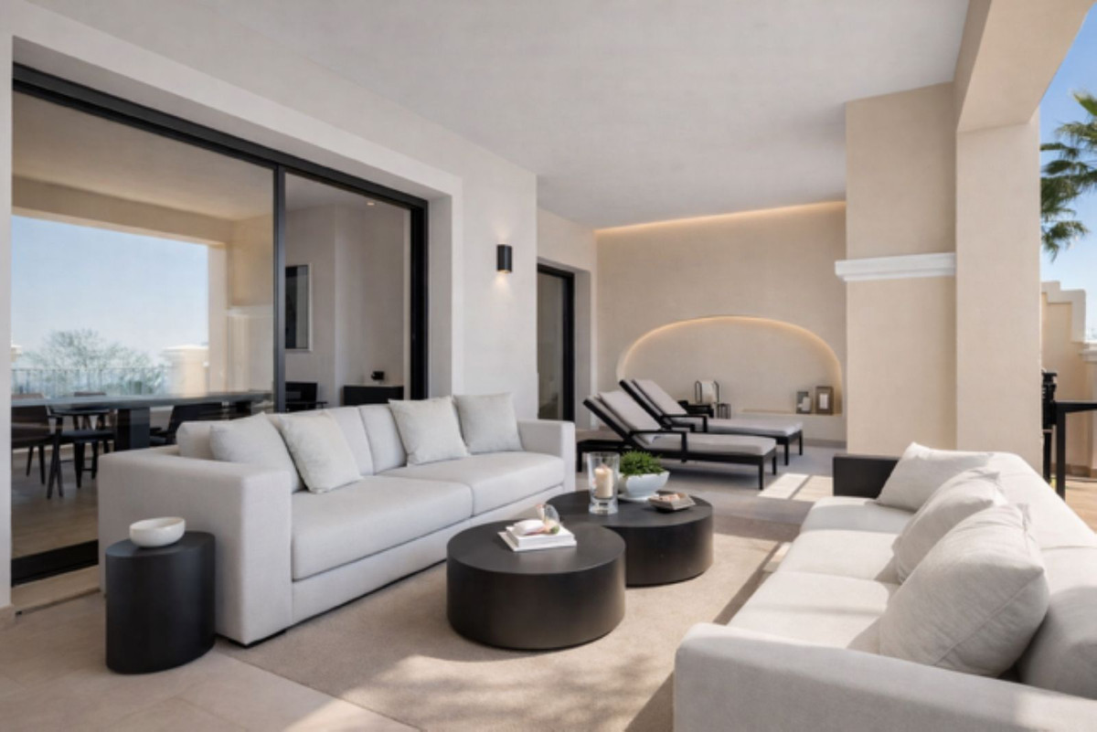 2 bedroom Apartments for sale in La Quinta – R5167531