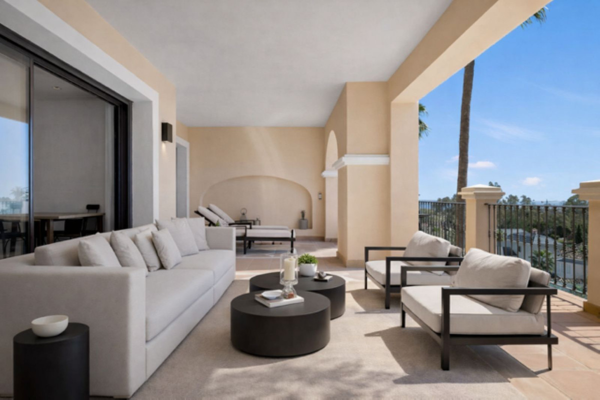 2 bedroom Apartments for sale in La Quinta – R5167531