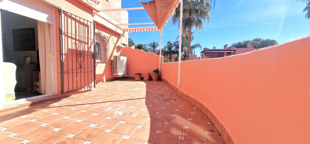 3 bedroom Apartments for sale in El Rosario – R5287051