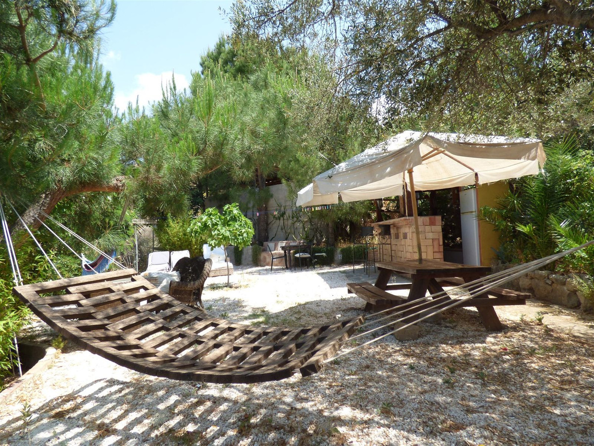 6 bedroom Villas for sale in Mijas – R5306743